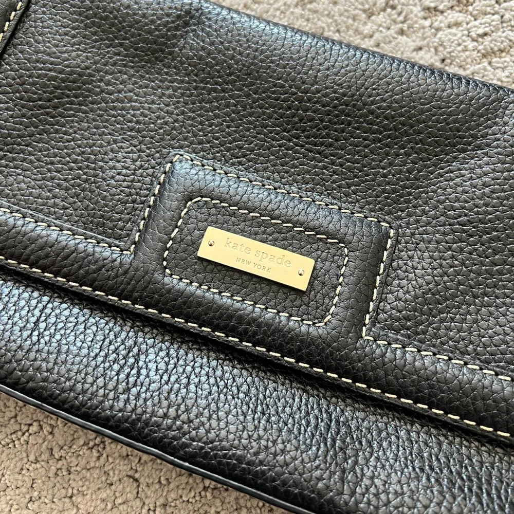 Kate Spade Black Leather Shoulder Bag with Contrast Stitching